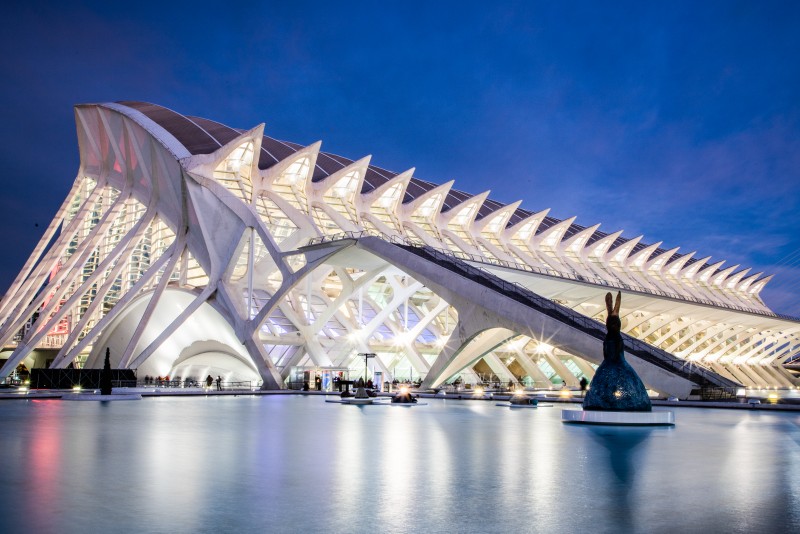 Miasto sztuki i nauki: Ciudad de las Artes y las Ciencias, Barcelona, Hiszpania