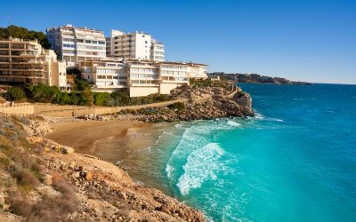 Costa Dorada: Przewodnik po Złotym Wybrzeżu i jego największych atrakcjach
